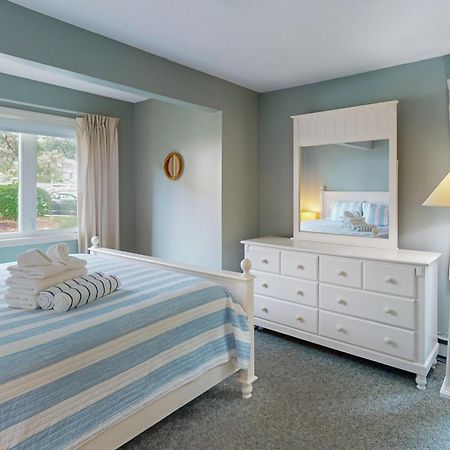 Ocean Edge Retreat Apartment Brewster Exterior photo